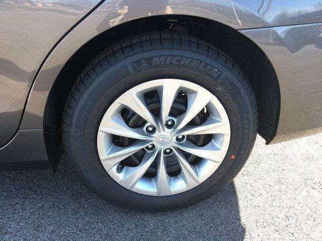 Toyota Camry 2017 photo 9